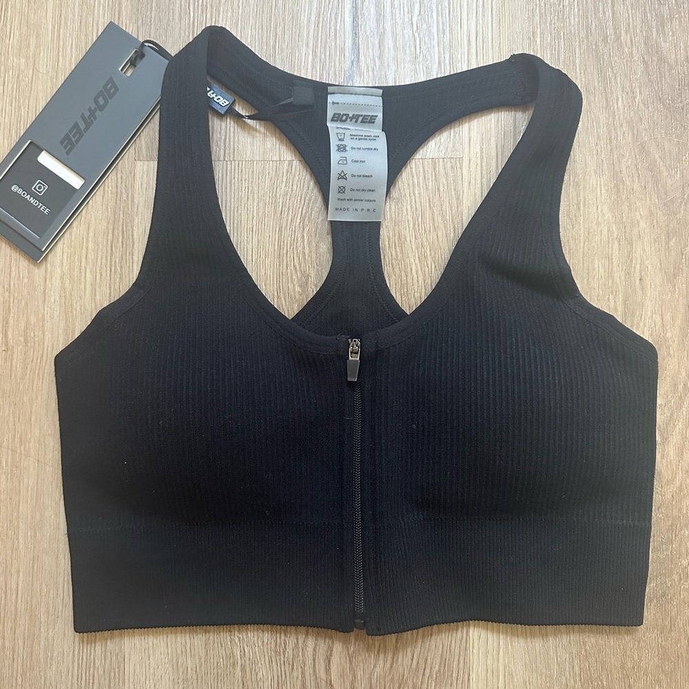 BO+TEE Zip Up Sports Bra